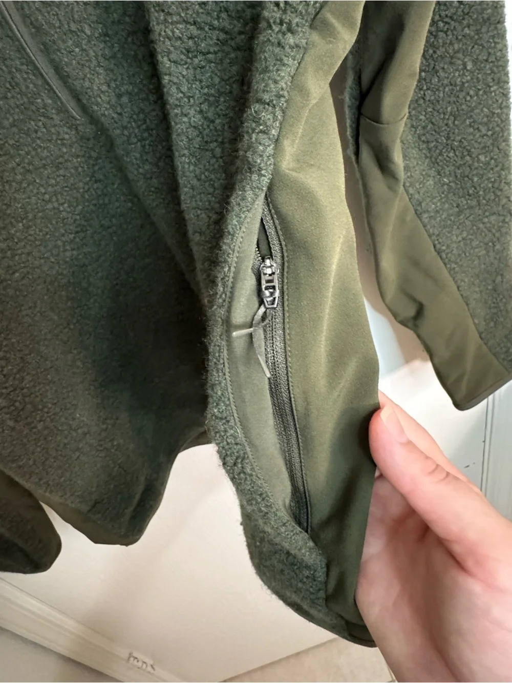 Lululemon Tundra Trek 1/2 Zip Heathered Dark Olive Men’s Size L Active Wool Cozy